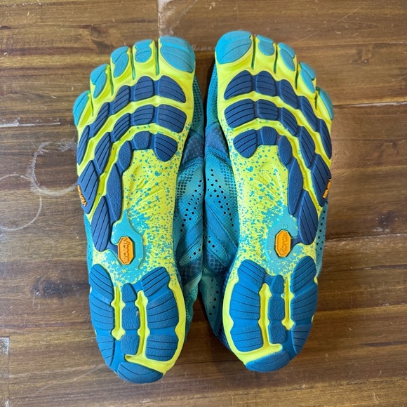 Vibram FiveFingers V-Run Blue and Yellow Shoes - Picture 5 of 10